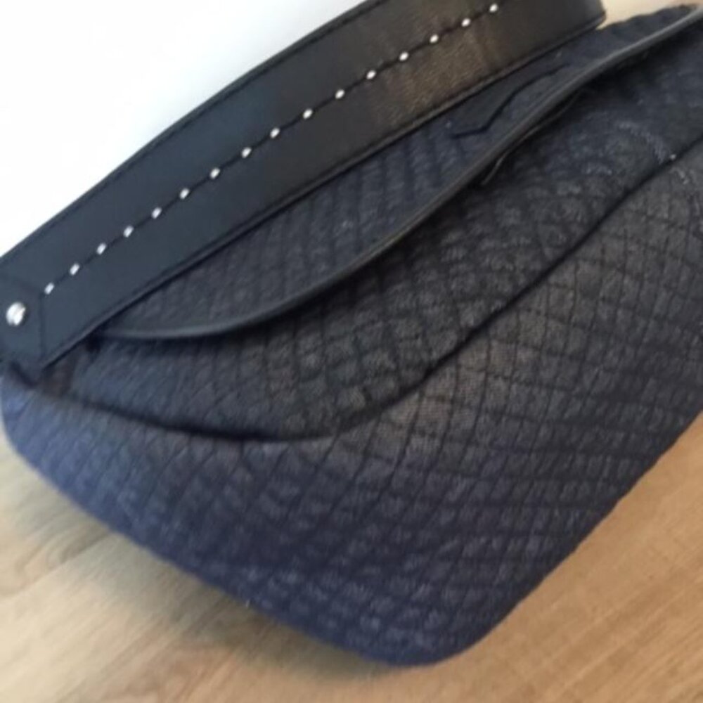 Vera Bradley Black Quilted Women's Bag - Picture 3 of 6
